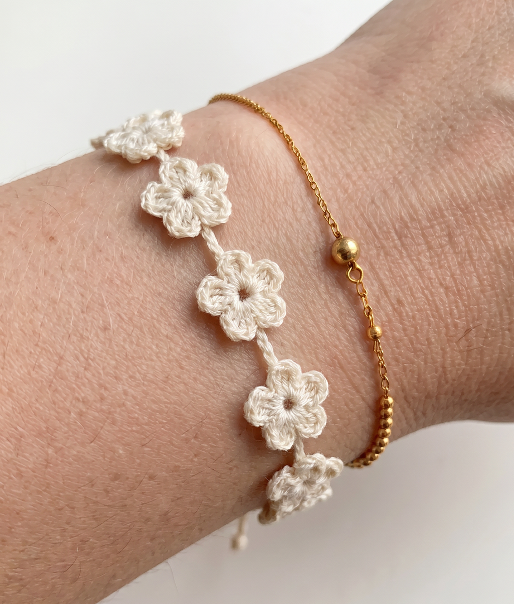 🌸 Crochet Flower Bracelet– 2 Patterns in 1
