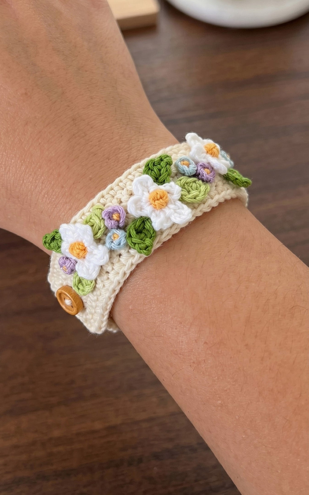 Blooming Daisy Crochet Bracele pattern 🌼