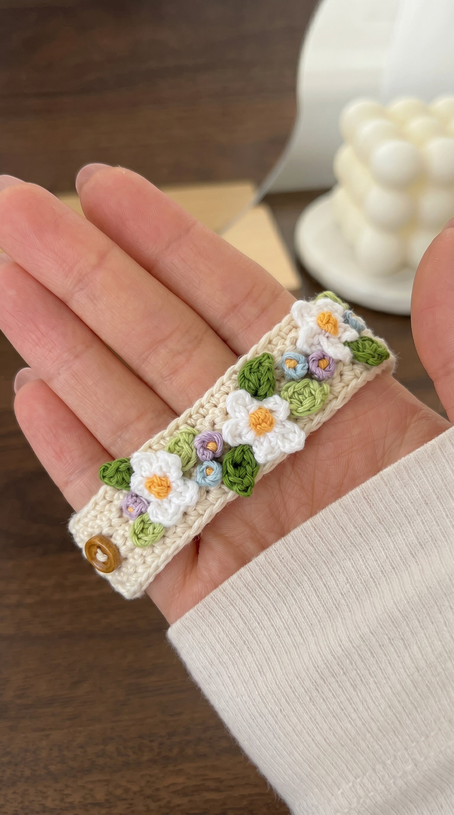 Blooming Daisy Crochet Bracele pattern 🌼