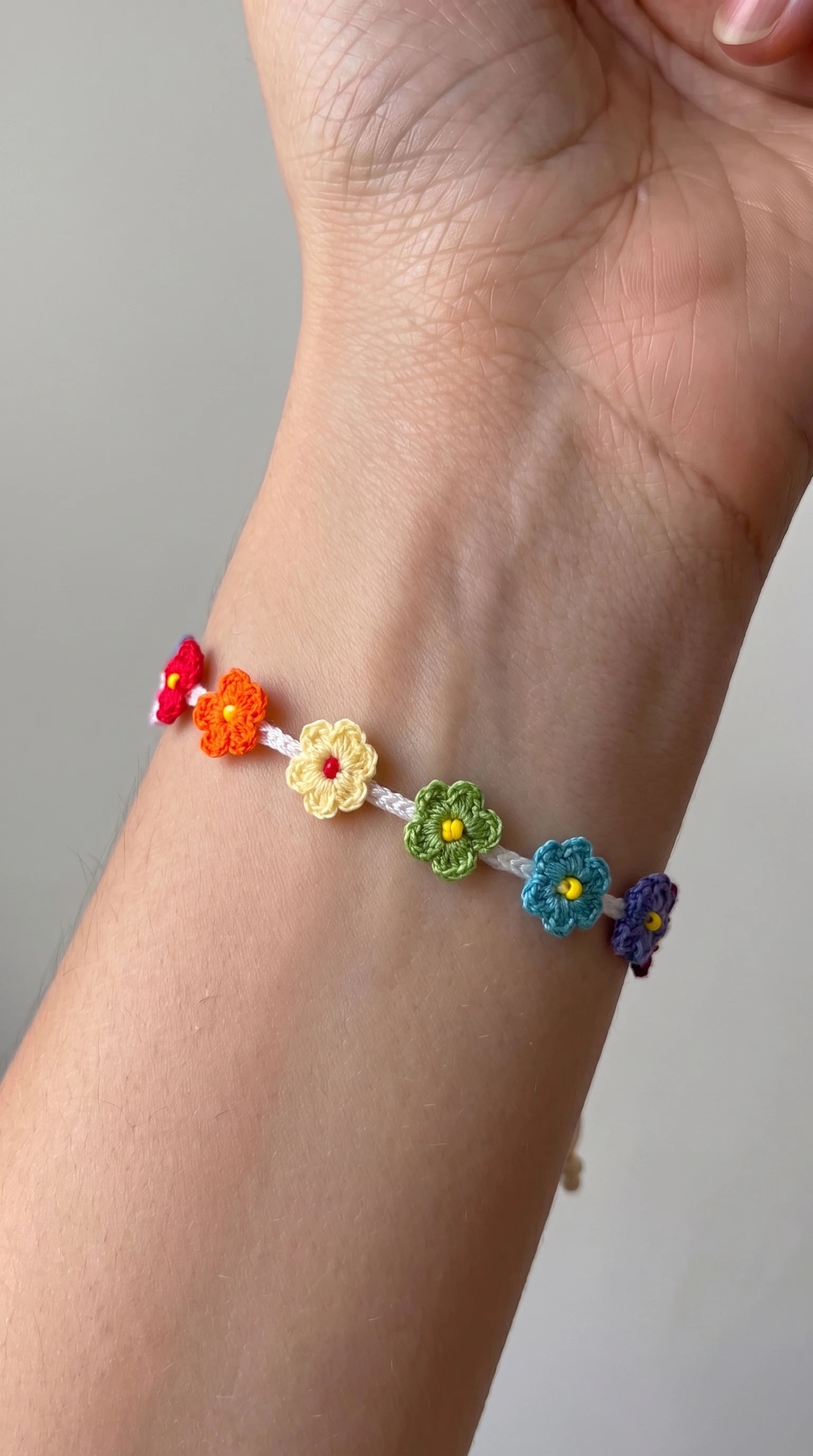 Dainty Rainbow Flower Bracelet – Crochet Pattern  – 2 Patterns in 1