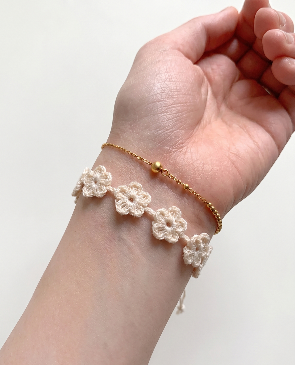 Crochet Flower Bracelet – 2 Patterns in 1