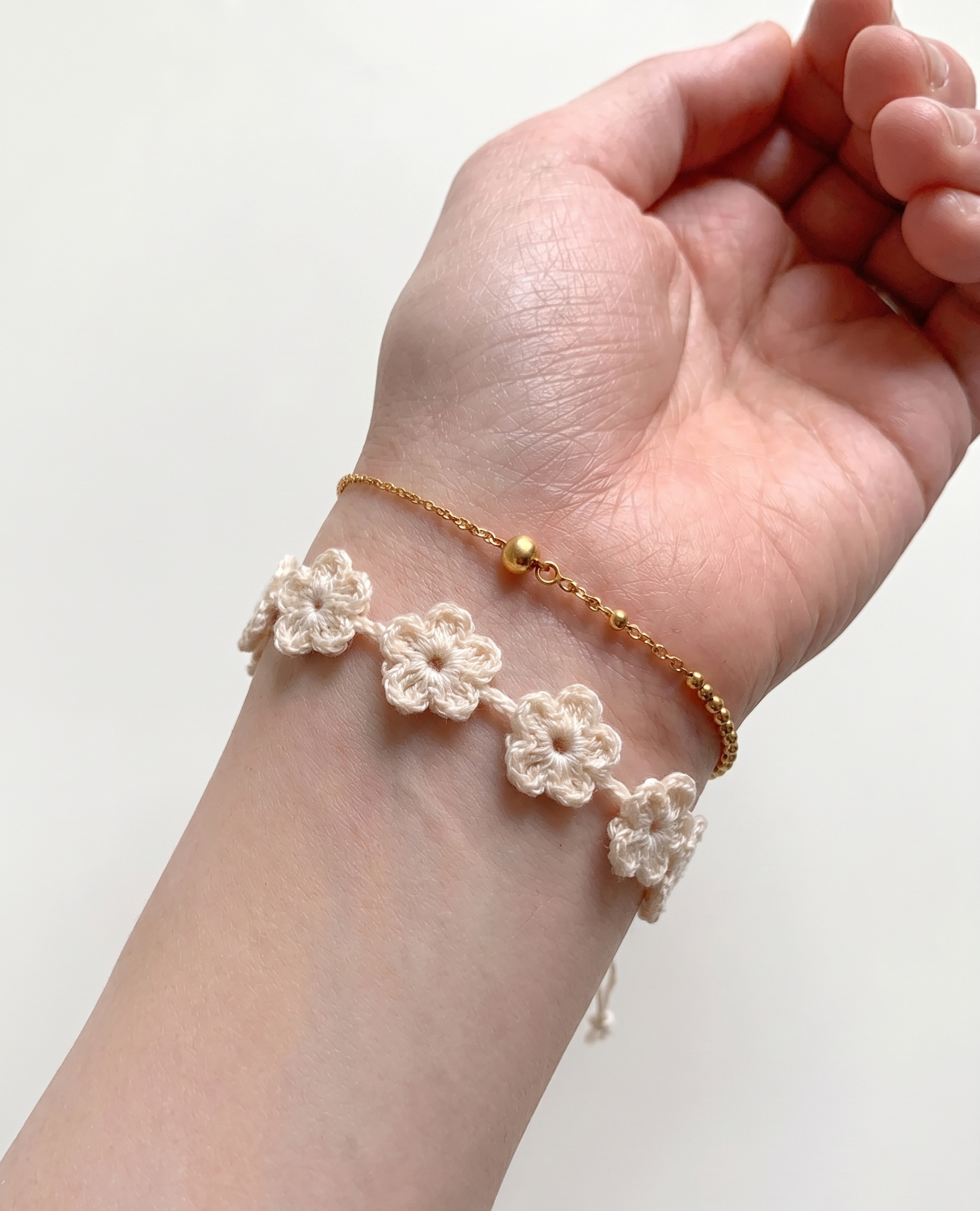Crochet Flower Bracelet – 2 Patterns in 1