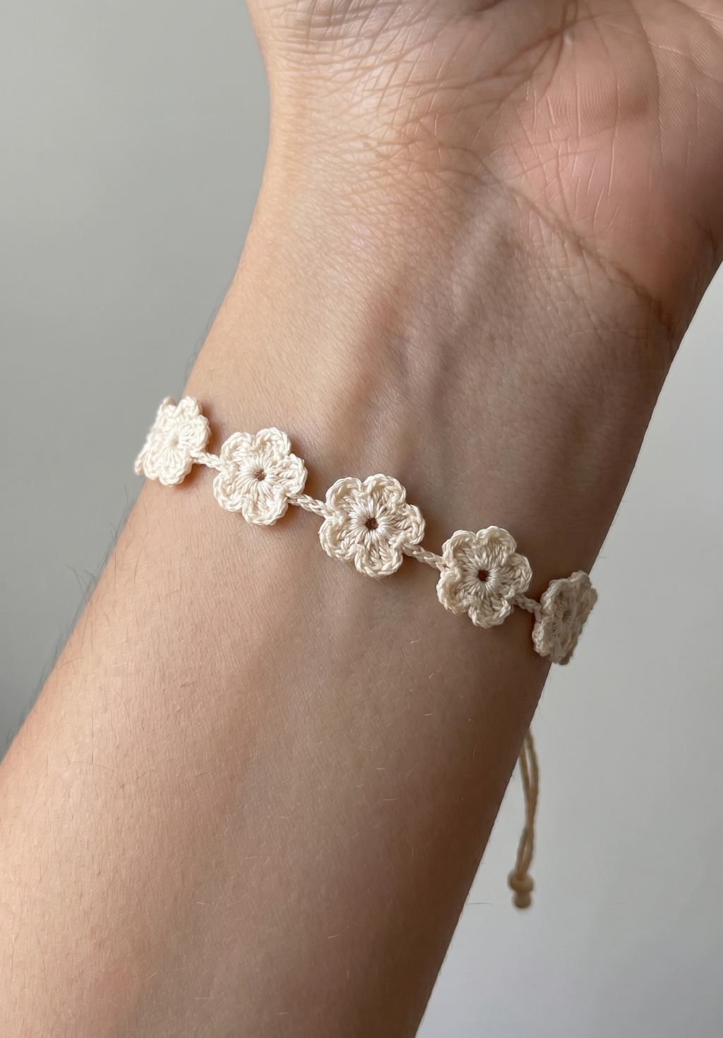 Daisy crochet bracelet - single chain