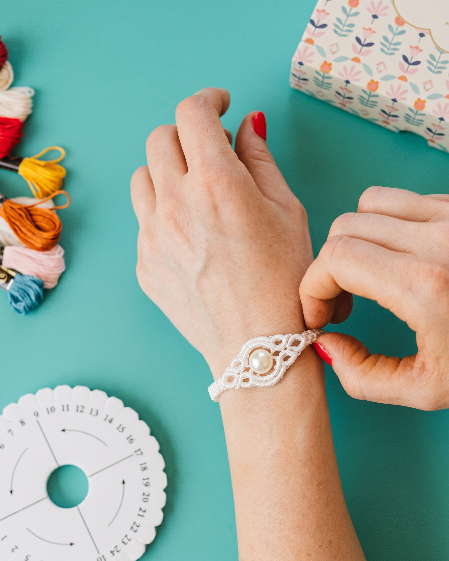 macrame bracelet pattern